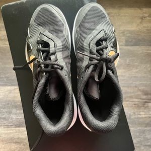 Nike Vapor Pro Court shoes for tennis/ Pickleball